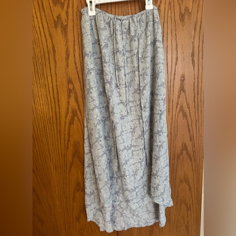 Lush Floral Maxi Skirt in Soft Gray